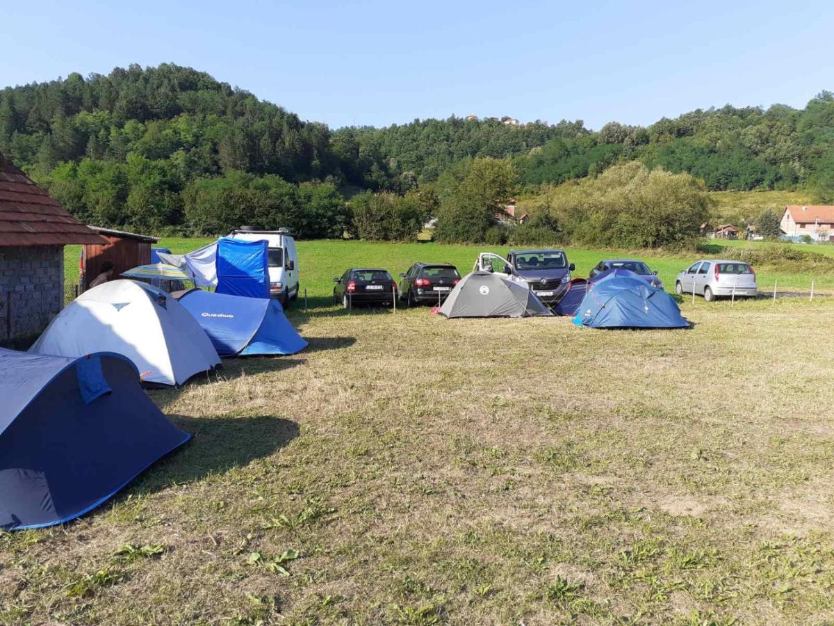 Dragacevska Avlija - Camp Hotel Guča Екстериор снимка